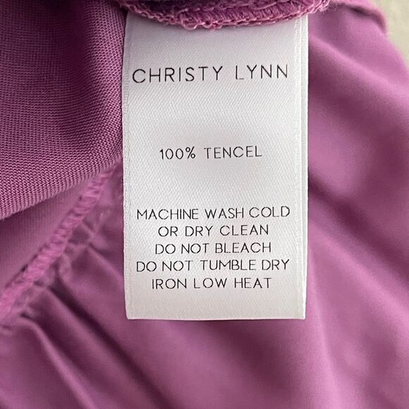 Sold - Picture 3 of 5